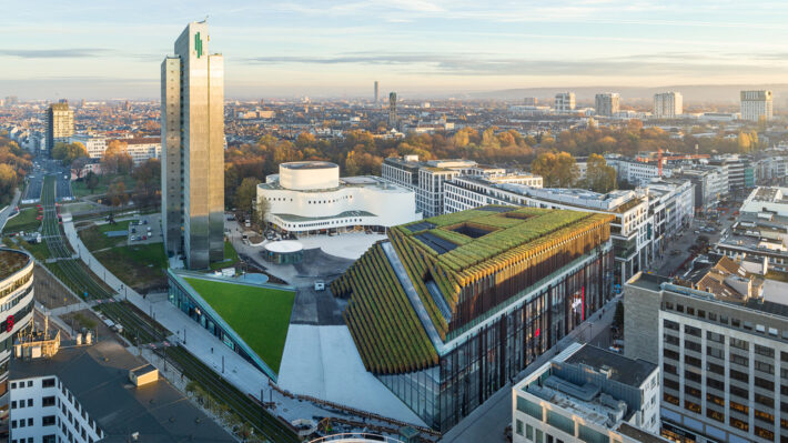 Kö Bogen II Office Building Is Wrapped In Five Miles Of Hedges To