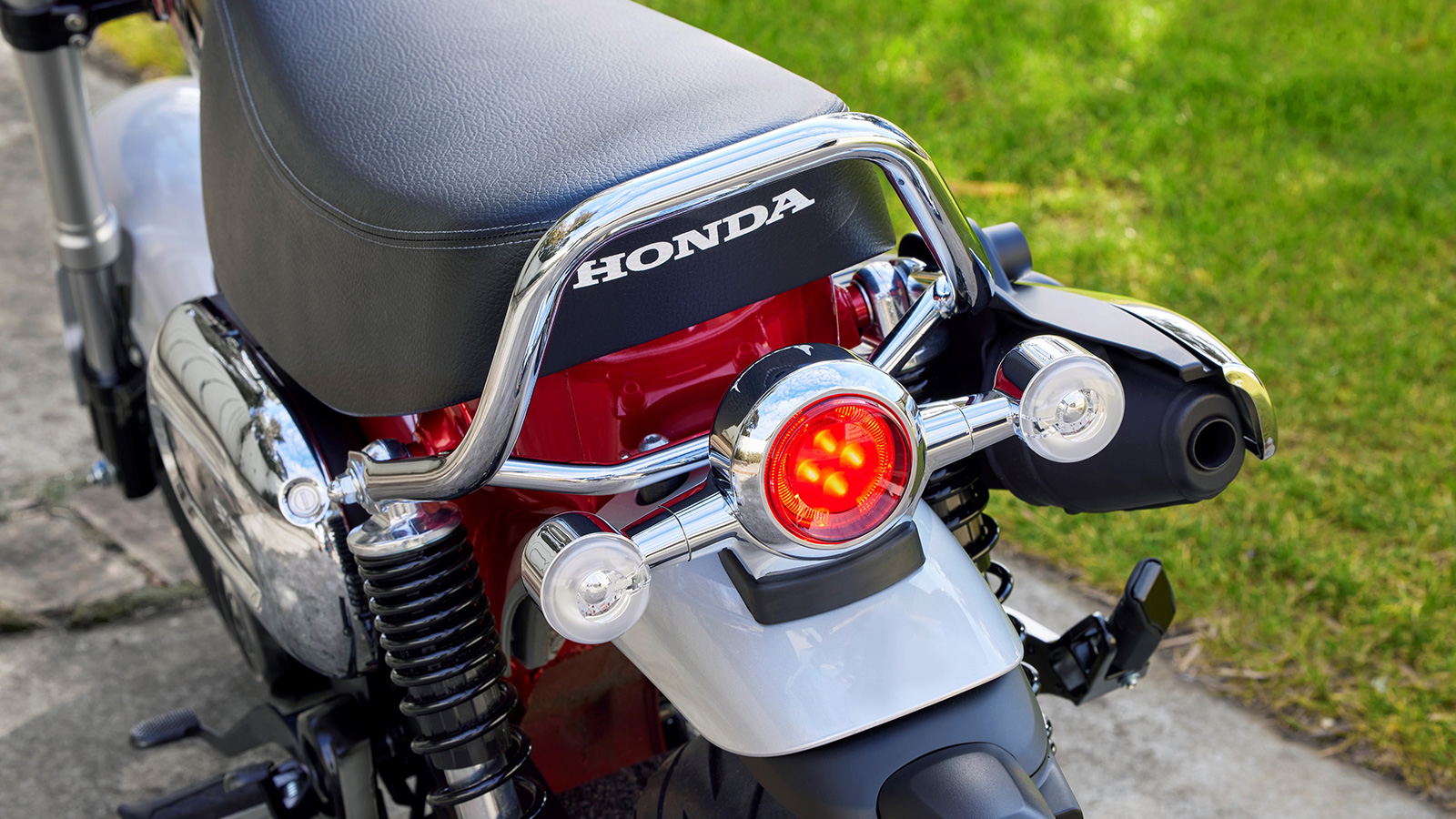 Honda St Dax Mini Bike Is The Cutest Way To Travel Imboldn