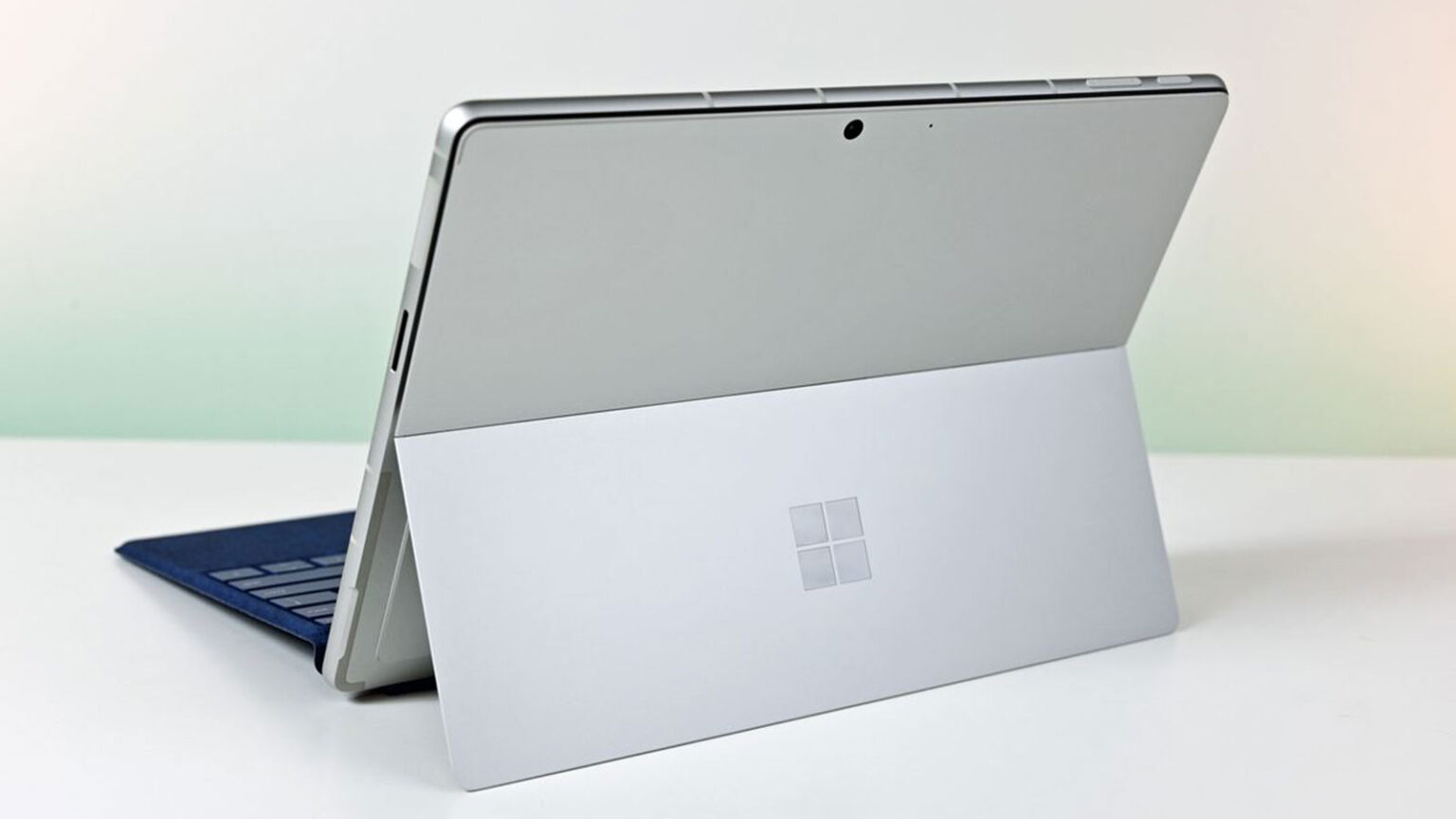 Microsoft S Surface Pro And Surface Laptop What To Expect Imboldn