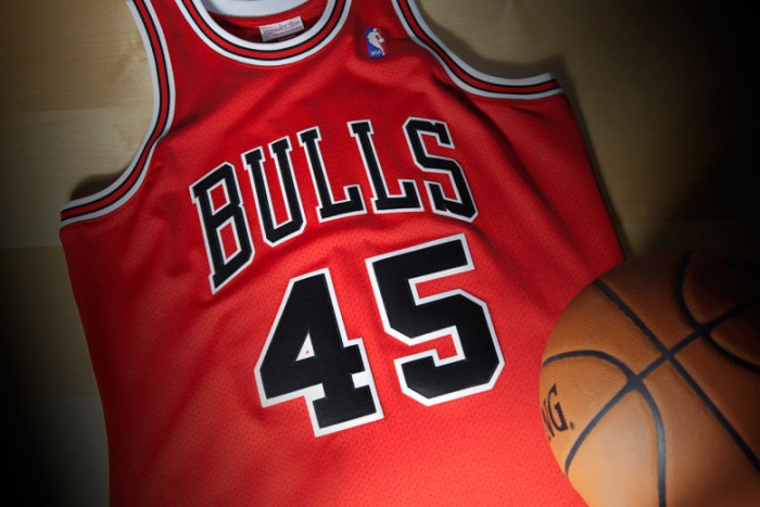 Michael Jordan's #45 Comeback Jersey - IMBOLDN