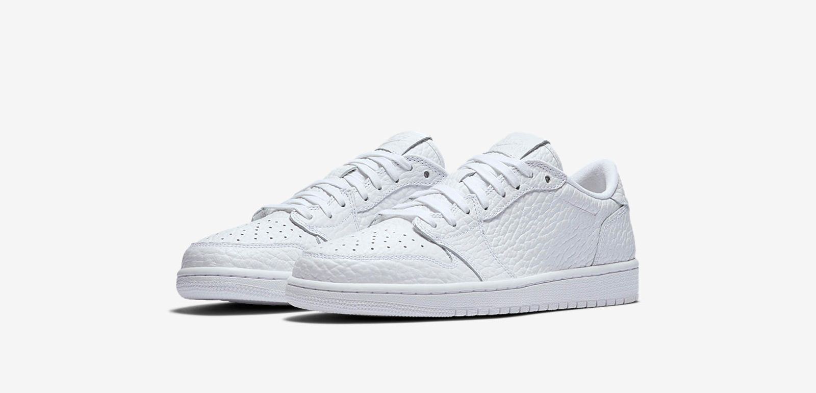 Air jordan wmns 1 retro low hot sale no swoosh