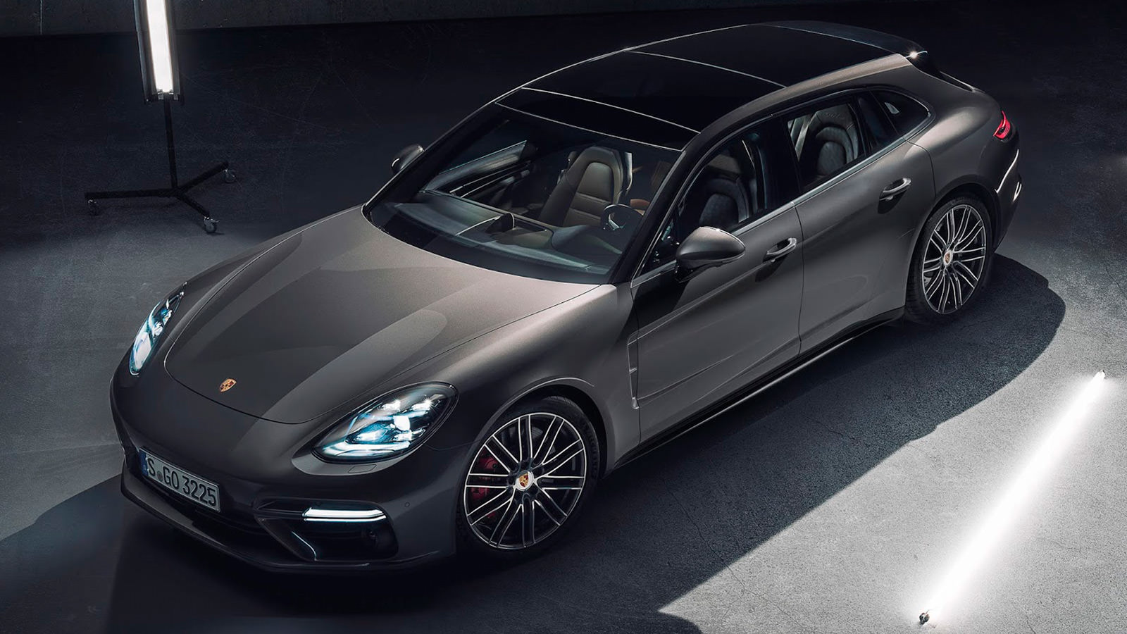 2018 Porsche Panamera Turbo Sport Turismo