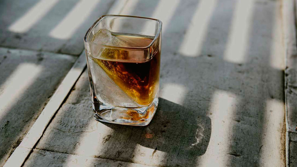 Whiskey Wedge Ice Glass