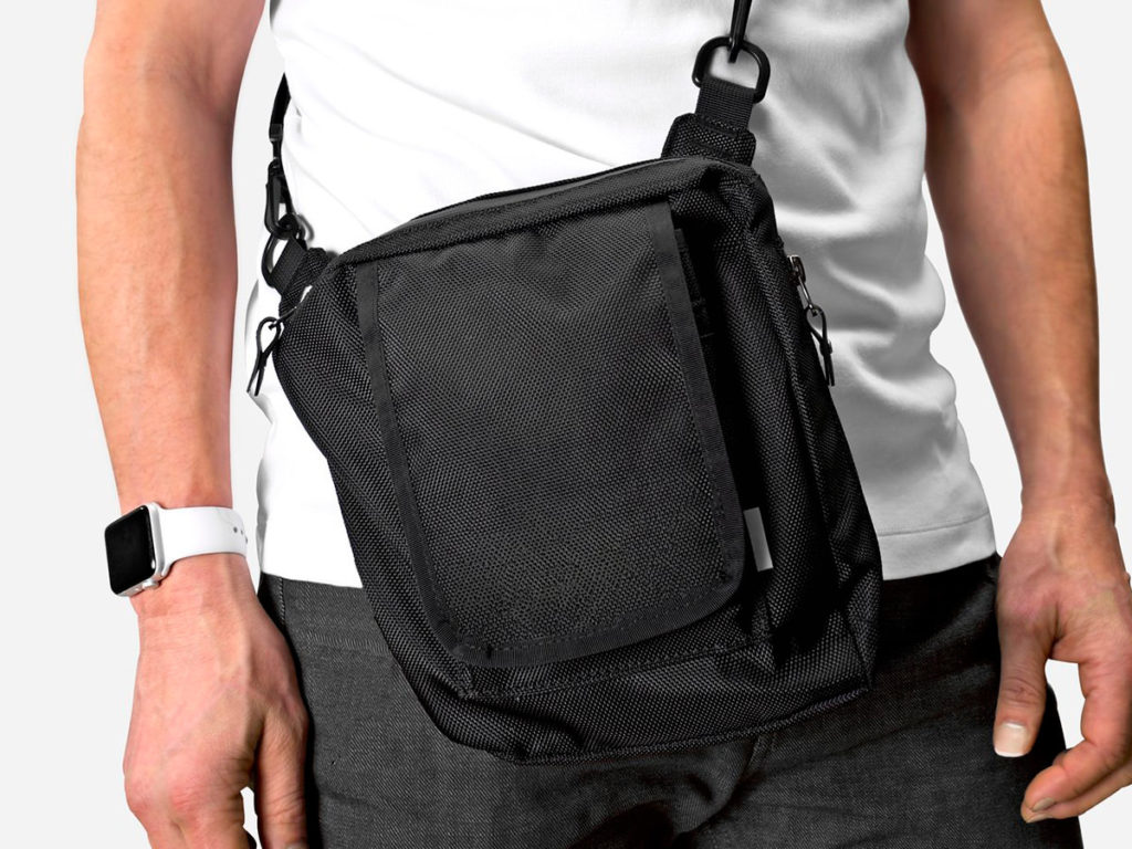 The 10 Best Crossbody Bags For Men - IMBOLDN