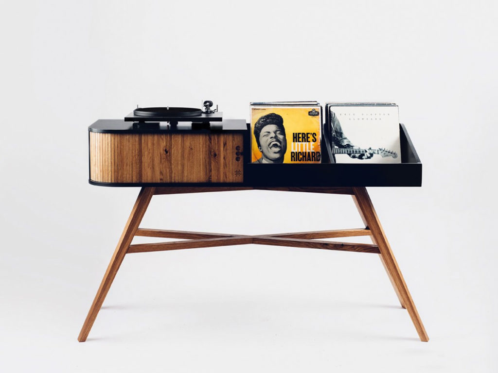 HRDL Vinyl Table