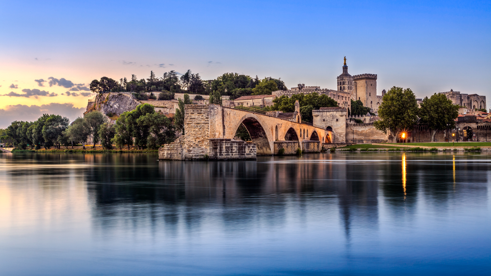 48 Hours in Avignon, France