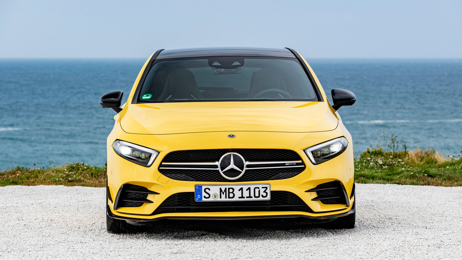 Мерседес amg a35