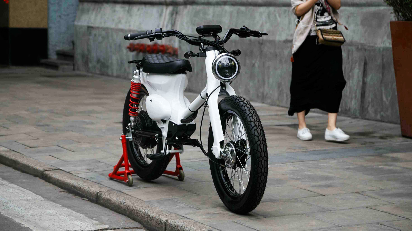 Custom az. E-Customs. ECUB.