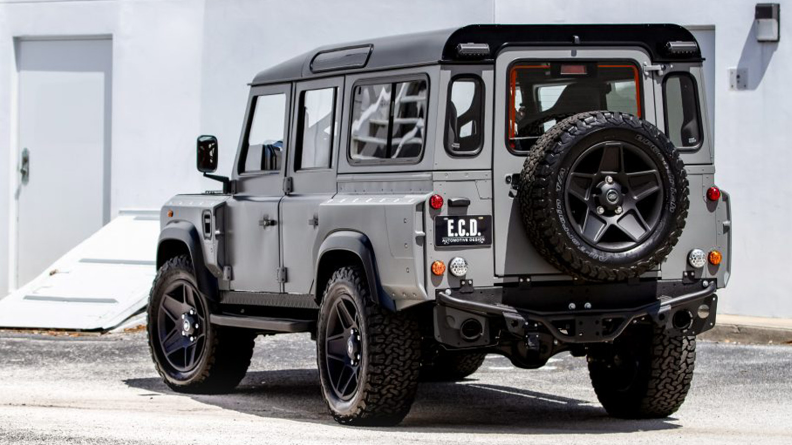 ECD Project Soho Land Rover Defender - IMBOLDN