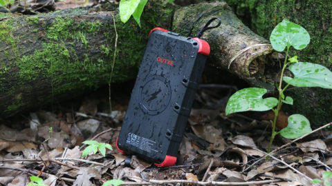 OUTXE W20 Waterproof Solar Power Bank