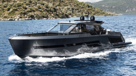 Mazu Yachts 82