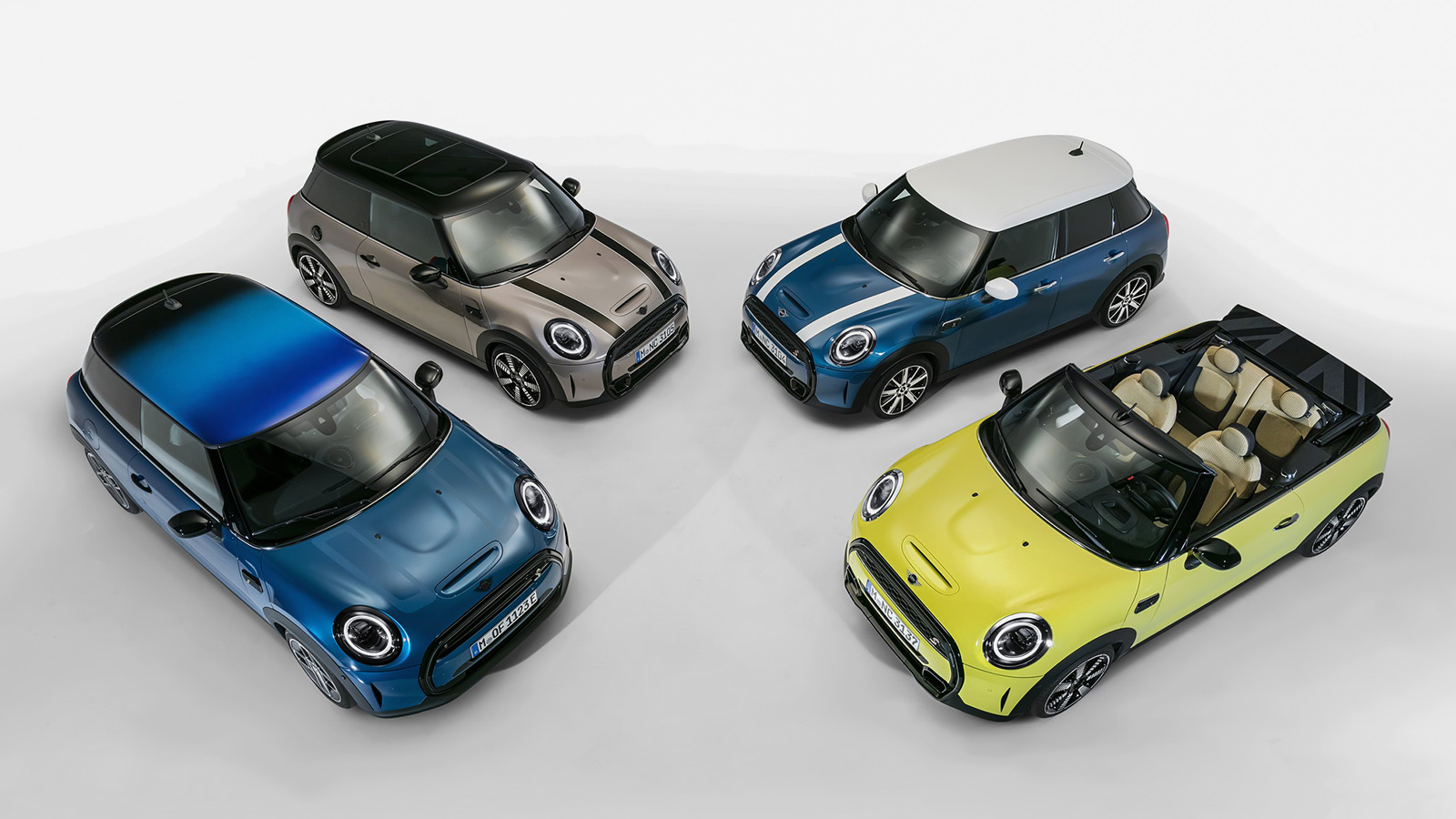 MINI Gives 2022 Hatches And Convertible A Maxi Update