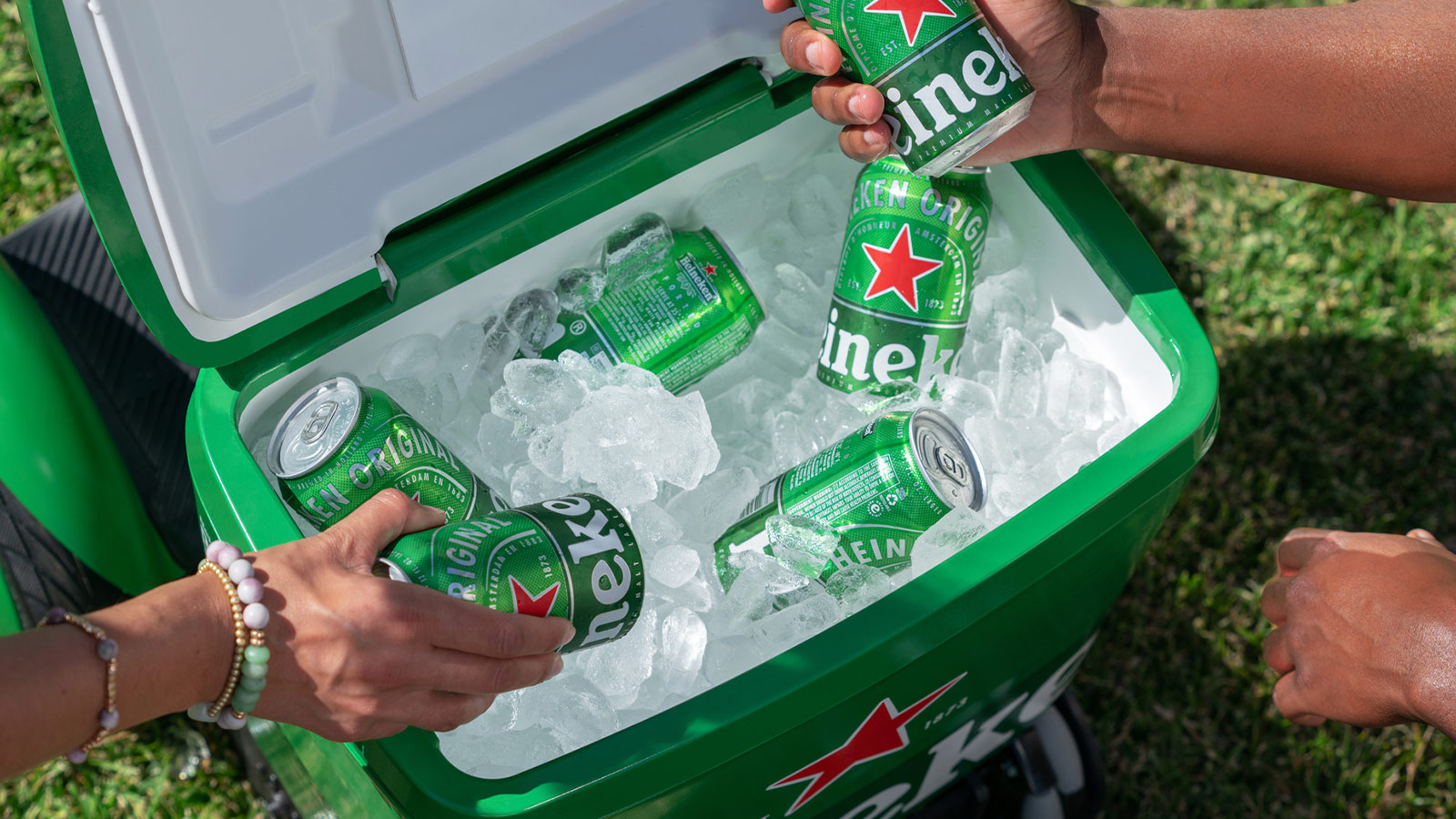 Introducing The Heineken B.O.T.: A Robo-Cooler That Transports Your ...