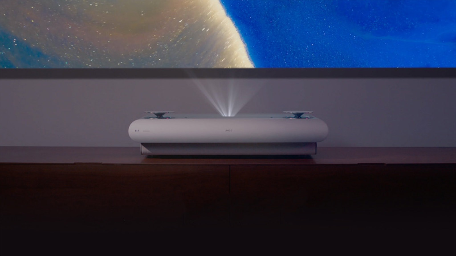 The JMGO U2: An Ultra HD, 4K, Tri-Color Laser Projector - IMBOLDN