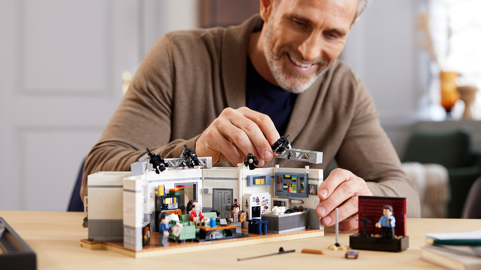 Marking The 32nd Anniversary, LEGO To Release The Seinfeld Set