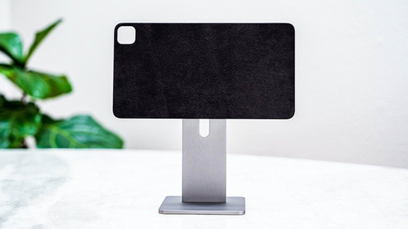MagFlött The Floating iPad Stand IMBOLDN
