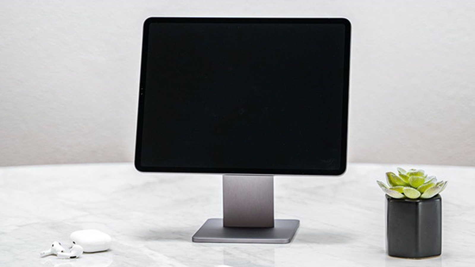 MagFlött The Floating iPad Stand IMBOLDN