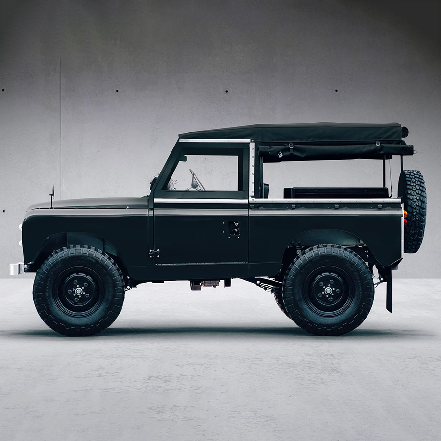 Everrati Land Rover Series IIA