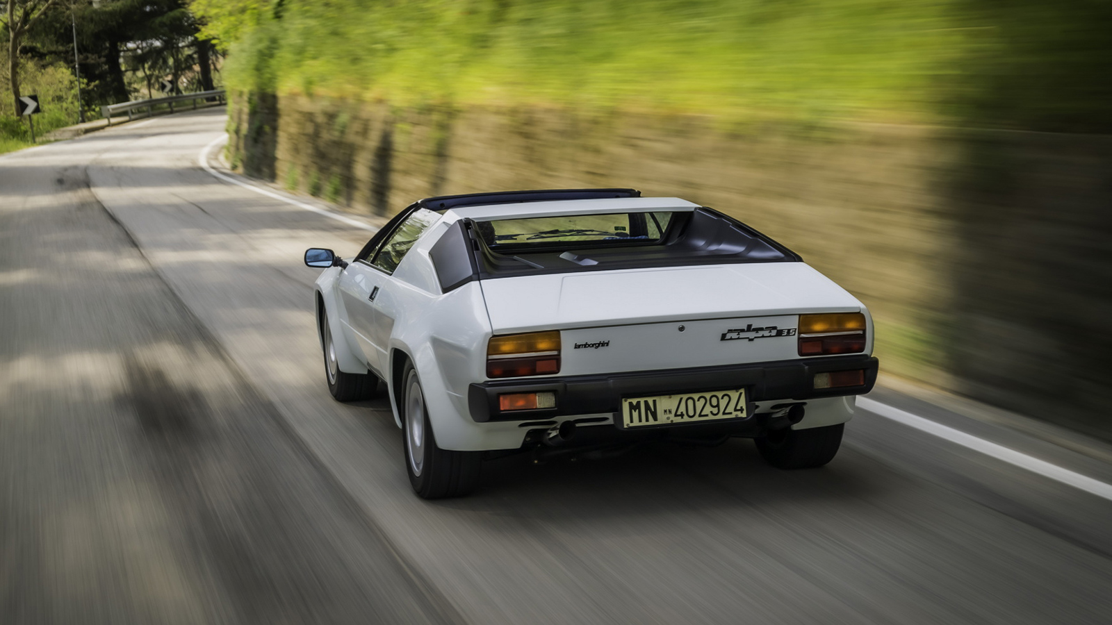 The Lamborghini Jalpa Turns 40 Years Old And Is Still The Last V8 Lambo ...