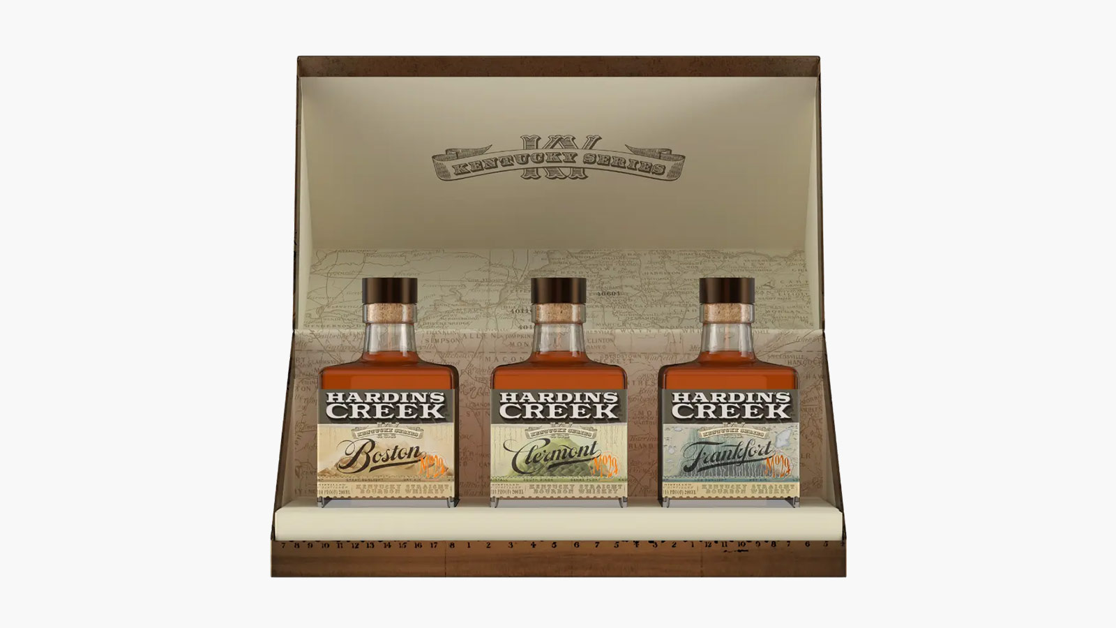 Handblown Le Alfre whiskey decanter with faceted glass design — an artisan upgrade for the Best Whiskey Gifts for Men 2025.