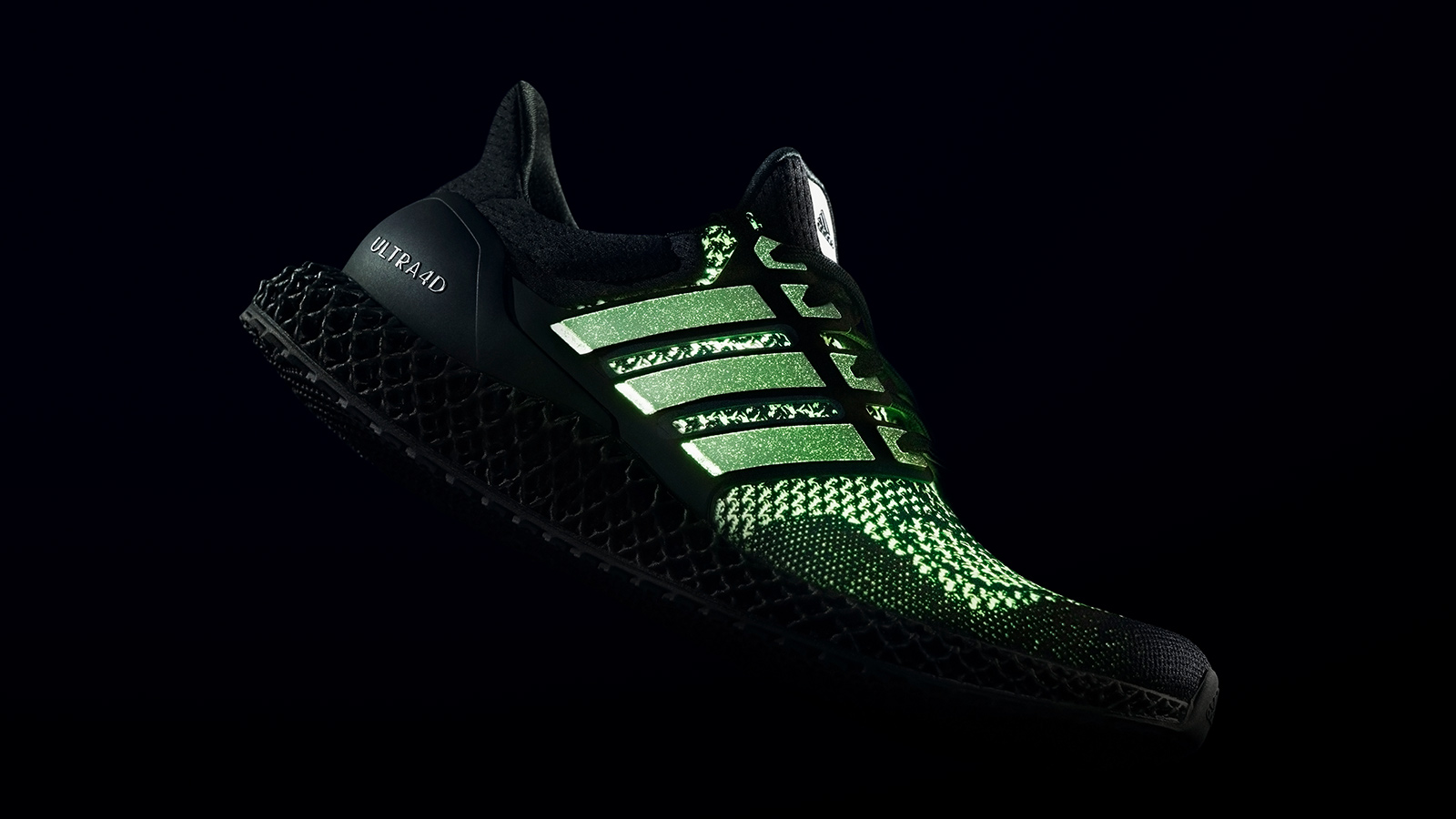 ultra4d running shoe