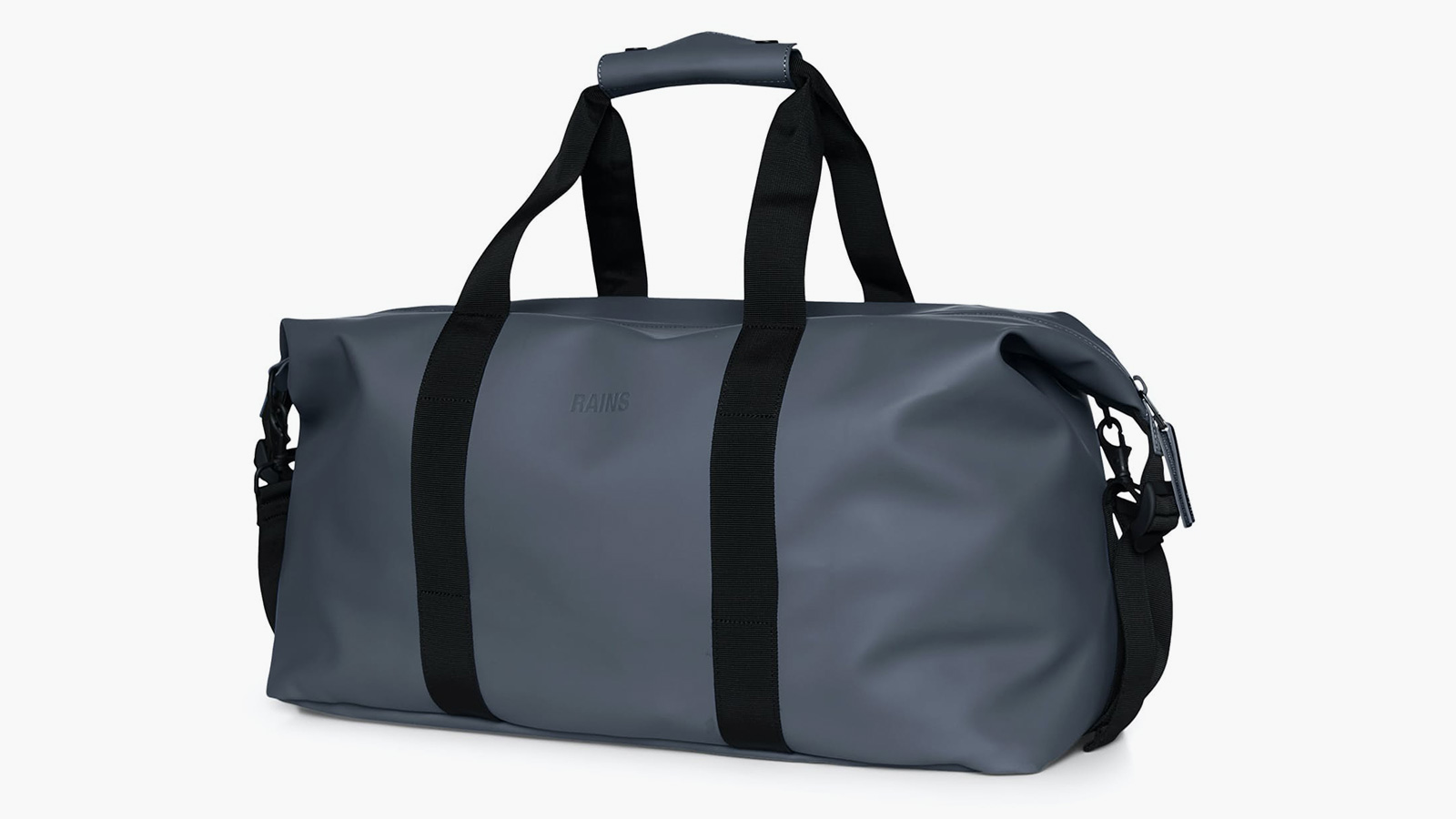 The RAINS Weekend Bag Is The Perfect Travel Companion - IMBOLDN