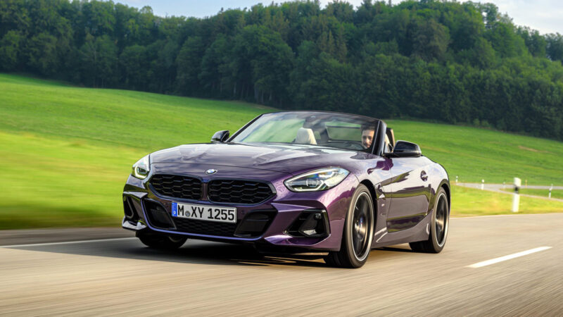 2023-bmw-z4-gets-a-modest-facelift-and-thundernight-metallic-color