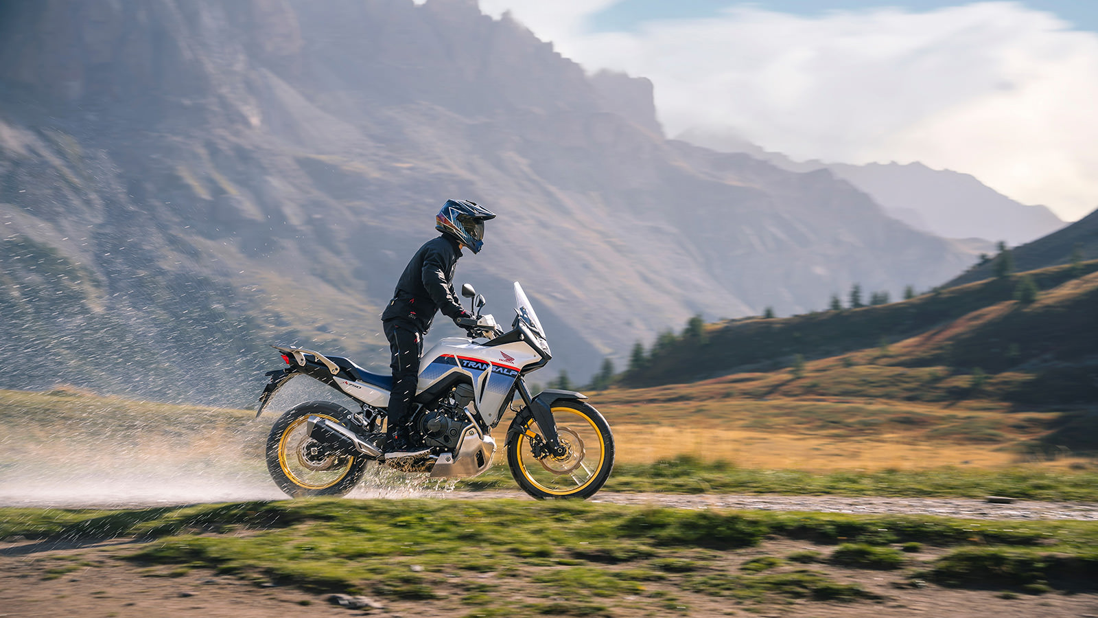 2023 Honda XL750 Transalp Is A Throwback With A New 755cc Parallel-Twin ...