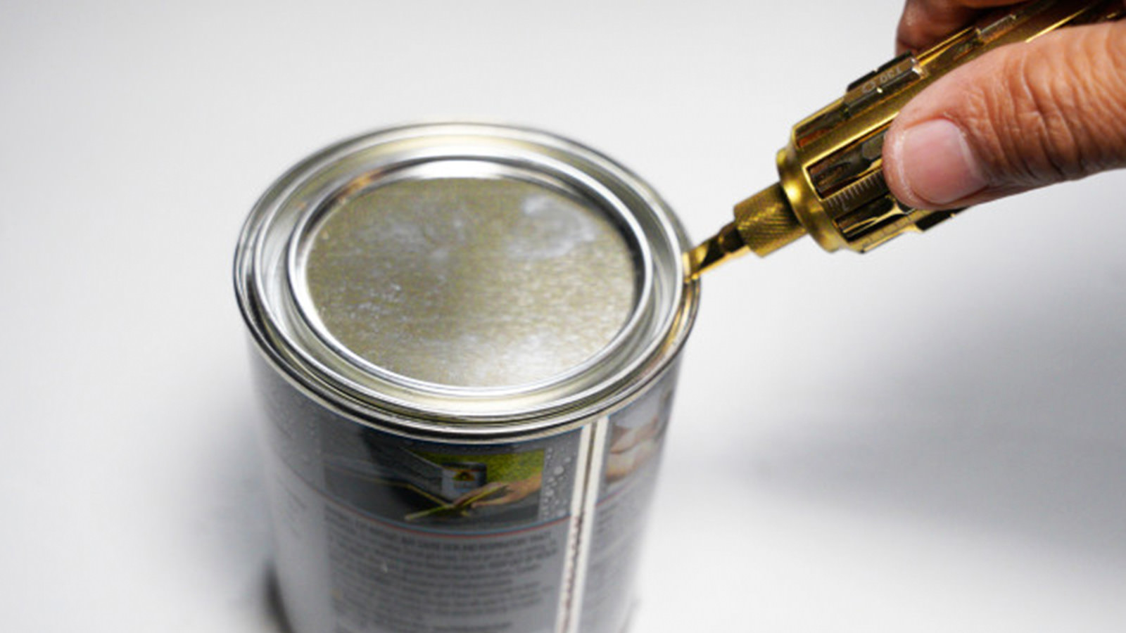 The ScrewDriverKing Is An 18K EDC For DIY IMBOLDN