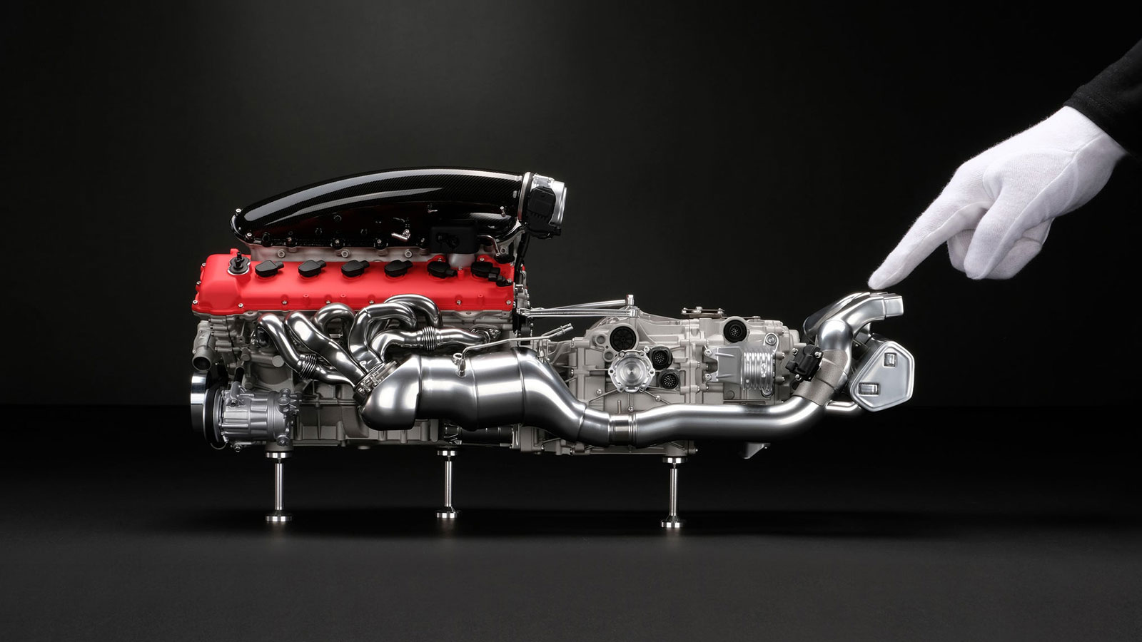 Amalgam Collection Ferrari Daytona SP3 Engine And Gearbox 1.4 Scale Replica