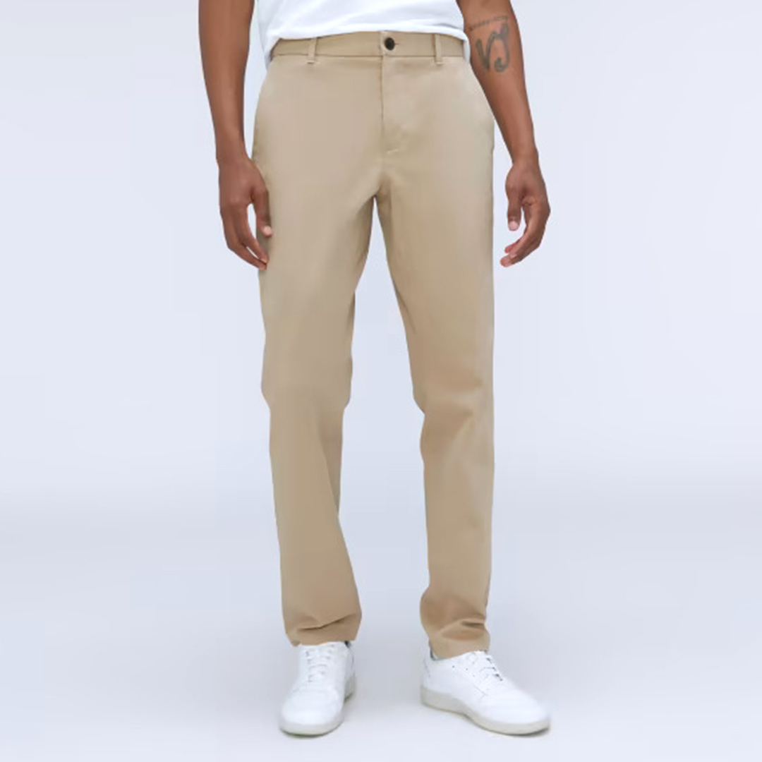 The 10 Best Chinos For A New Generation Of Guys - IMBOLDN