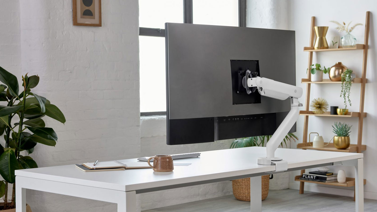 Colebrook Bosson Saunders Flo X Single Monitor Arm