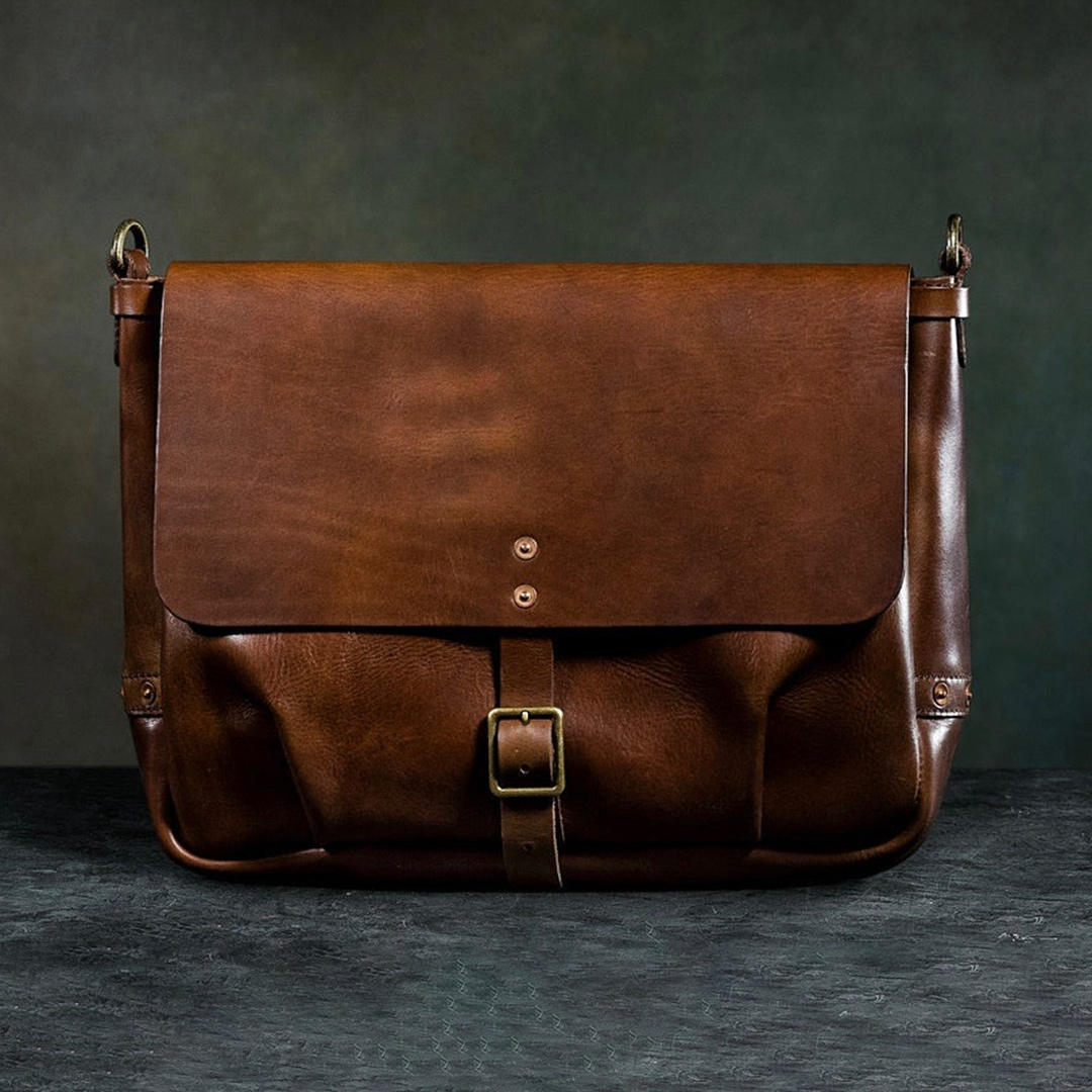 Canfield Relaxed Messenger, Natural / Vachetta Leather