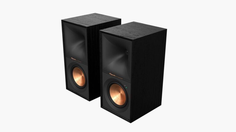 Klipsch unveils R-40PM and R-50PM powered speakers