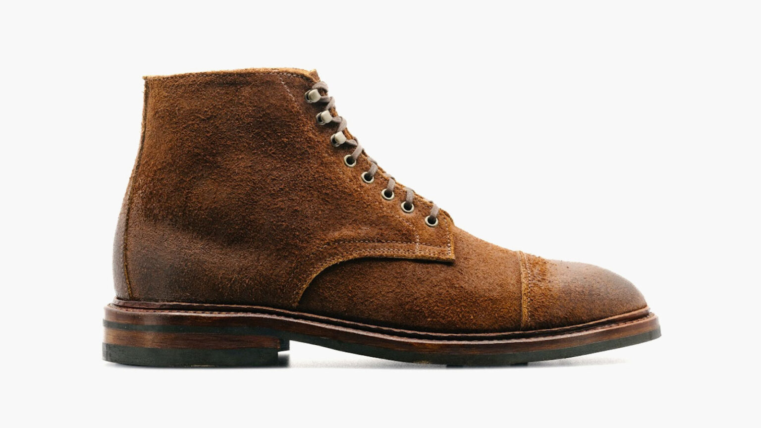 Discover The Epitome Of Rugged Sophistication With The Oak Street ...