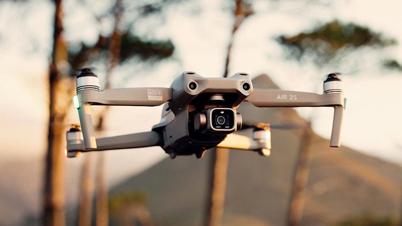 Top 10 Best Everyday Use Drones With Cameras for 2024 - GadgetMates