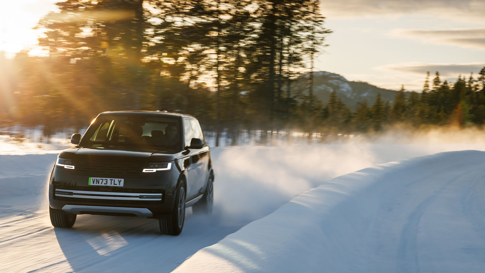Range Rover's First All-Electric Vehicle Arrives This Year - IMBOLDN