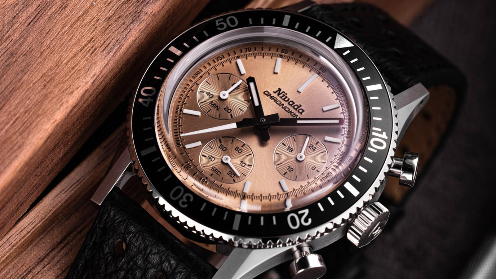 Nivada Grenchen Salmon Dial Chronoking Mecaquartz Timepiece