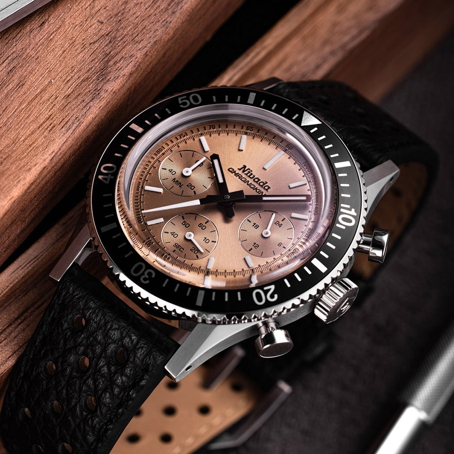 Nivada Grenchen Salmon Dial Chronoking Mecaquartz Timepiece