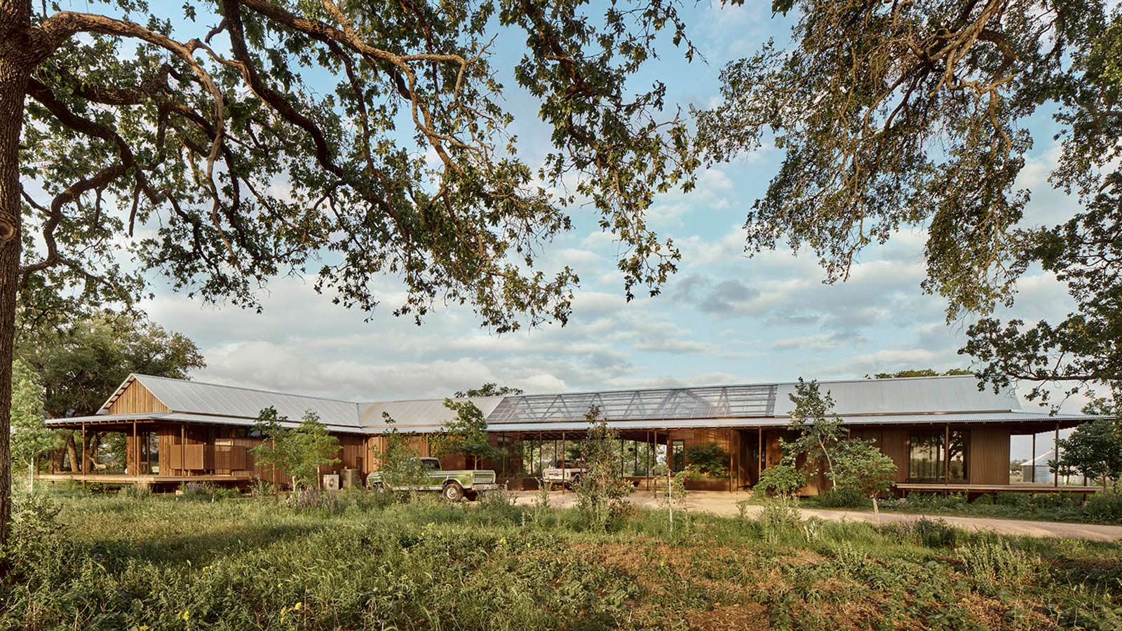 Roam Ranch by Baldridge Architects