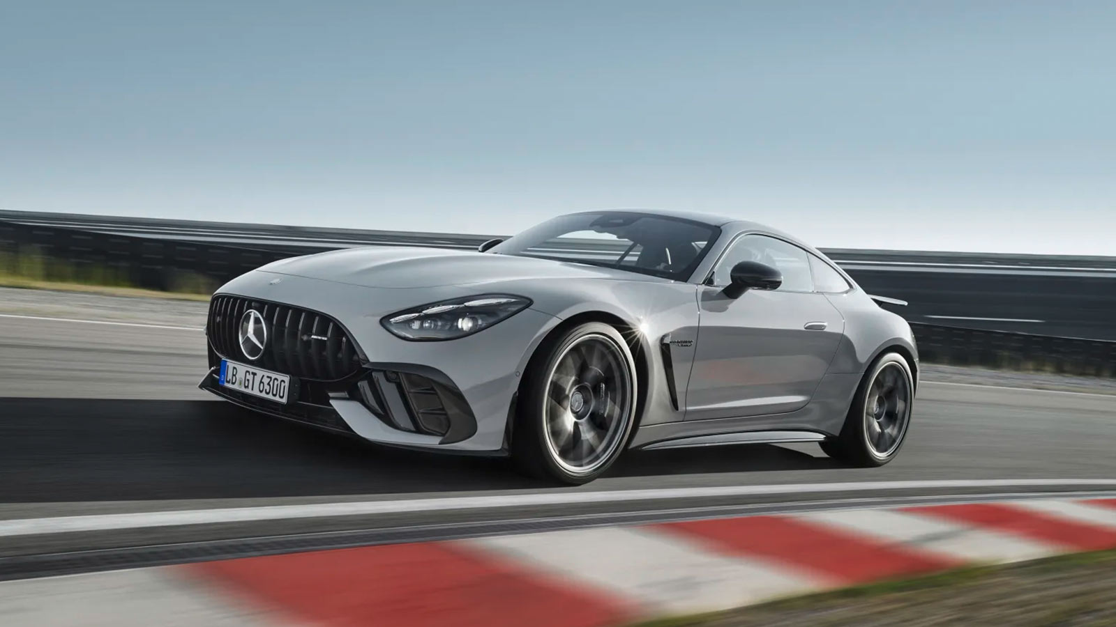 2025 Mercedes-AMG GT 63 PRO 4MATIC+