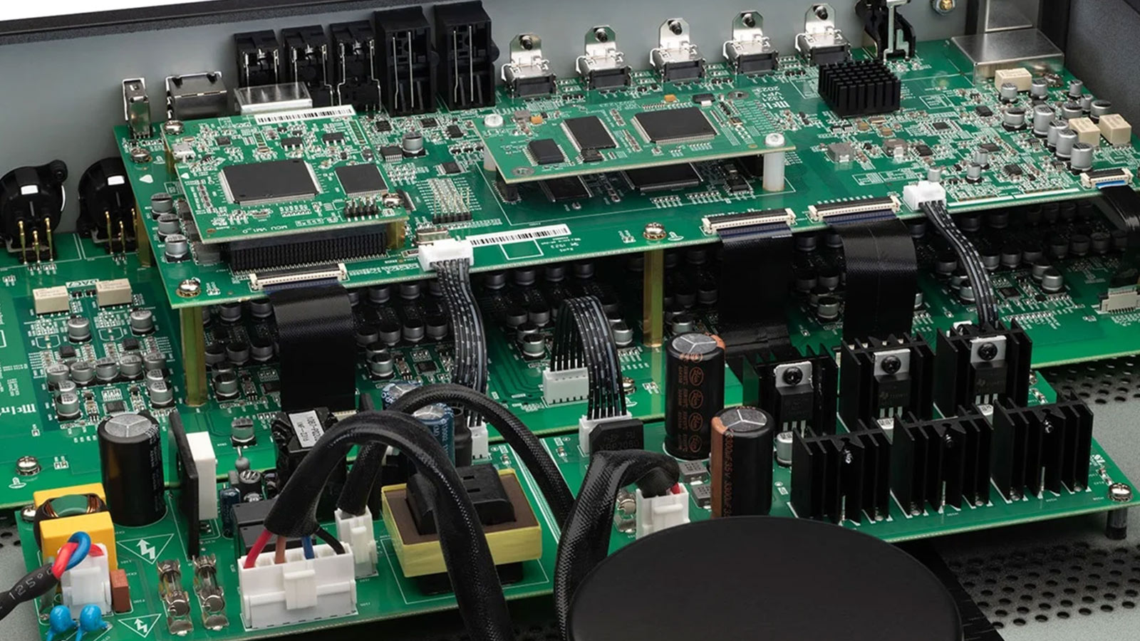 Mx2000 Processor Rear McIntosh MX200 A/V Processor Powers Elite Audio - IMBOLDN