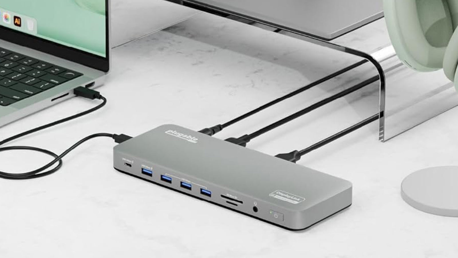 Plugable USB C Laptop Docking Station