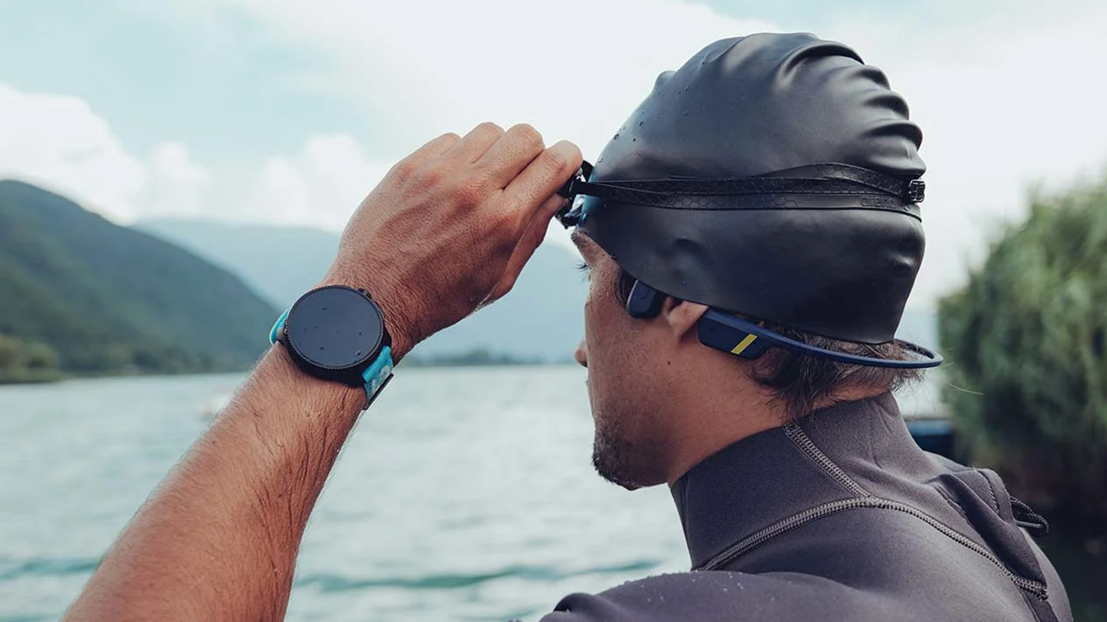 Waterproof Headphones That Track Your Swim Stroke