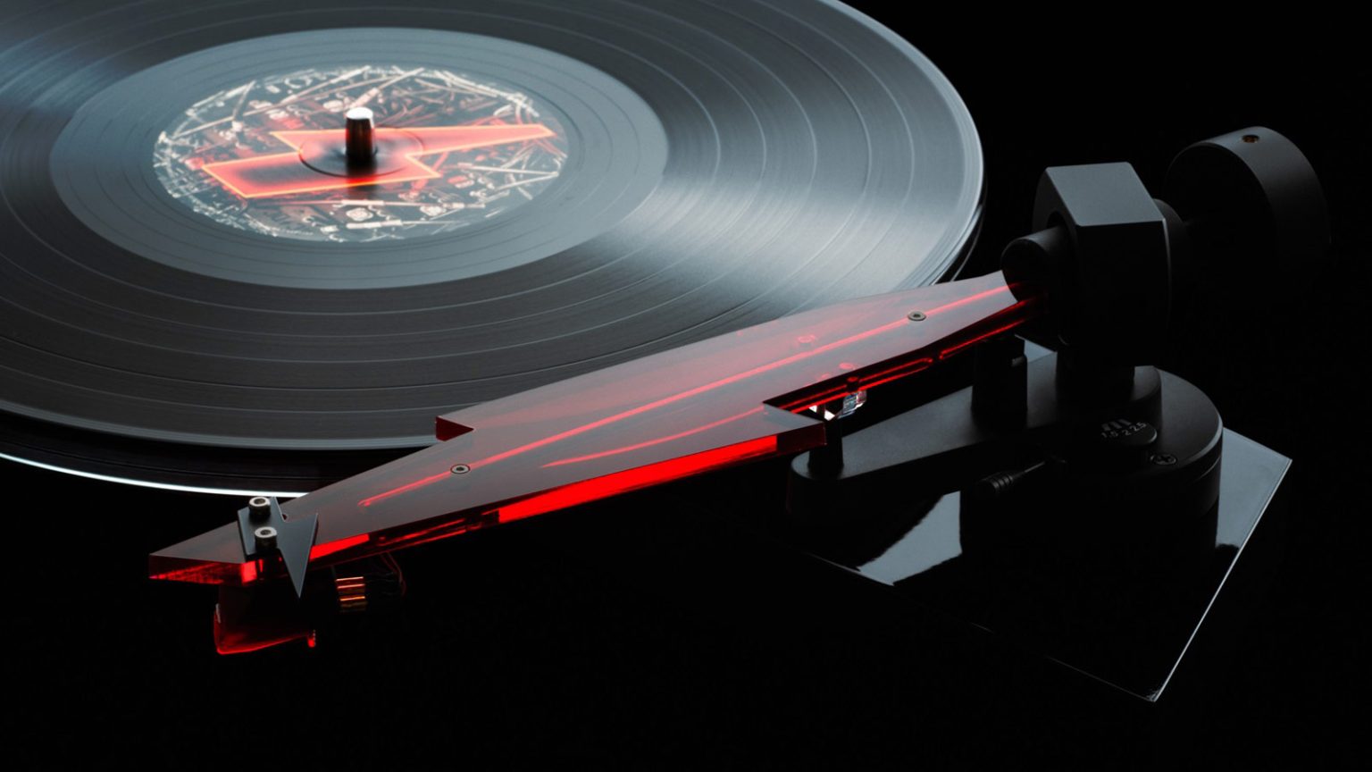 AC/DC Turntable Limited Edition Is Rock Music In Vinyl Form - IMBOLDN