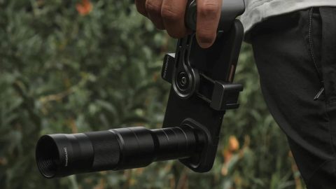 Sandmarc’s 10x Telephoto Lens Gives Your iPhone Superpowers