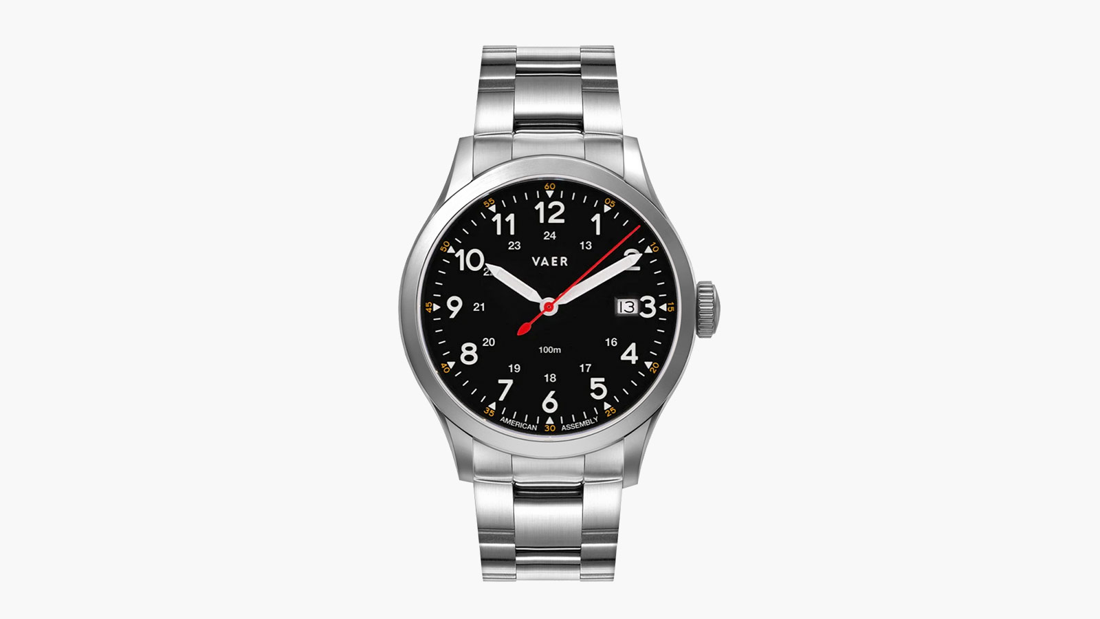 Vaer C5 Field Black Solar 40mm field watch with a black dial and stainless steel bracelet – a solar-powered contender among the best pilot watches of 2025.