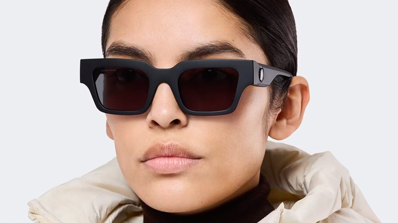 Canada Goose Waddington Sunglasses combine futuristic style, Sideris lens technology, and eco-friendly materials.