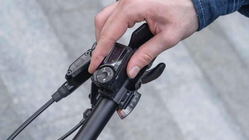 The Kamingo e-Bike Converter kit attaches to the rear wheel via handlebar control and features a bottle-shaped battery, making it ideal for commuter bicycles.
