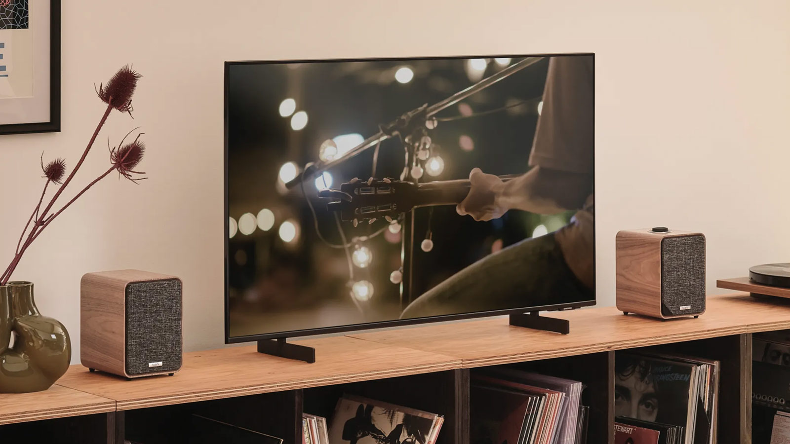 Ruark Audio MR1 MK3 Desktop Speaker System - The Listening Room - View #5